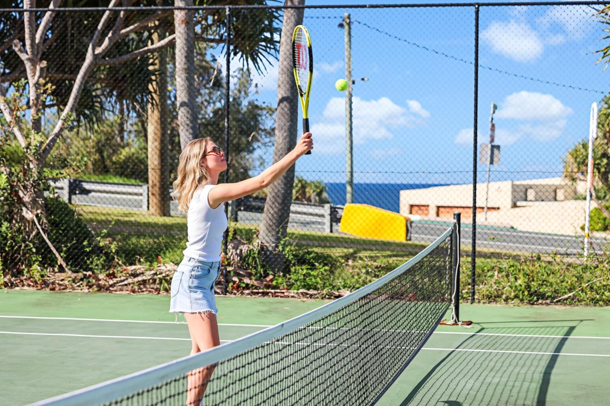 Beach Breakers Resort Sunrise Beach Esterno foto